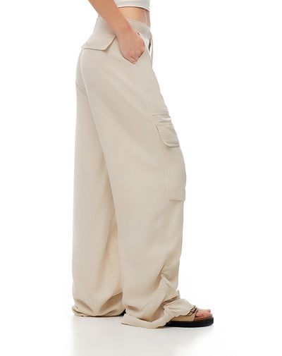 Pantalón cargo tiro medio algodón taupe para mujer