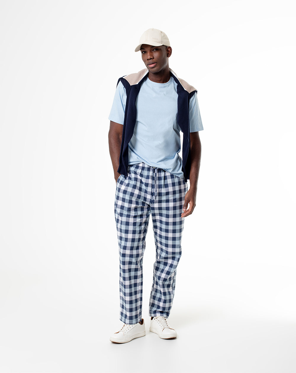 Pantalón regular fit tiro medio azul cuadros