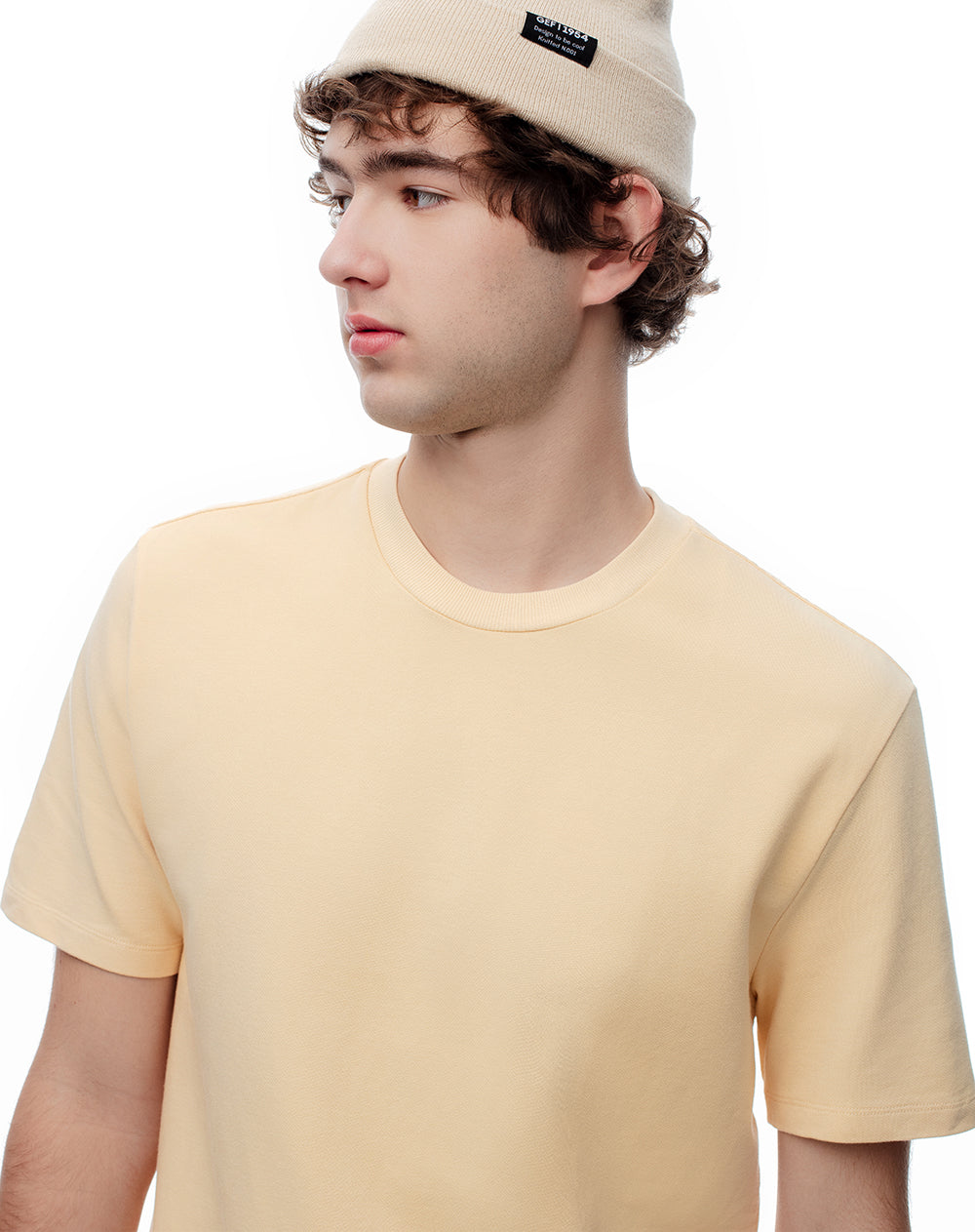 Camiseta regular fit manga corta amarilla