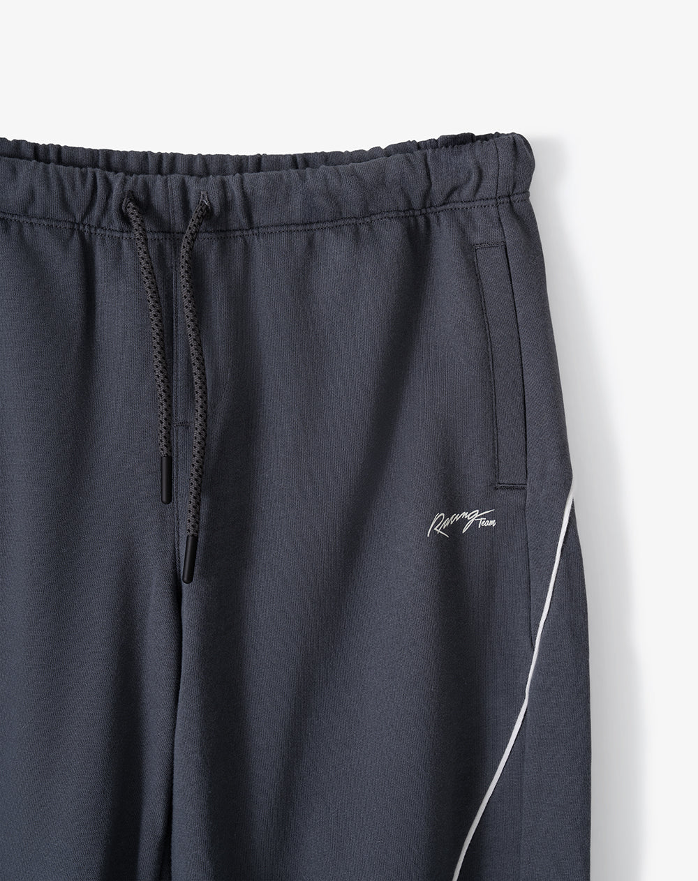 Jogger regular tiro medio gris niño