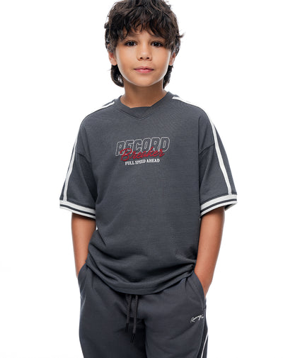 Camiseta regular manga corta gris niño