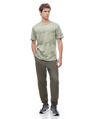 Jogger regular tiro medio café hombre