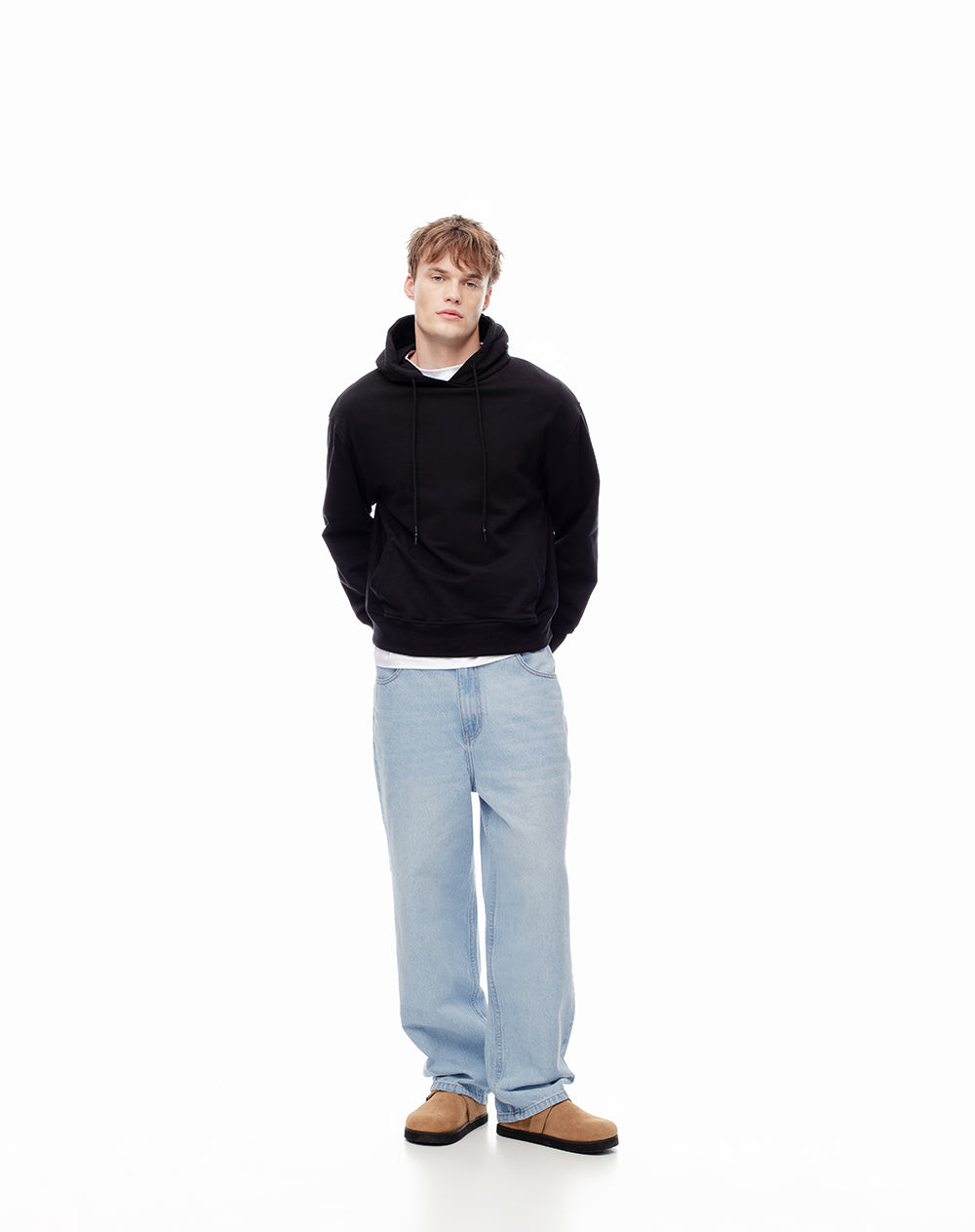 Jean oversized fit tiro medio indigo claro