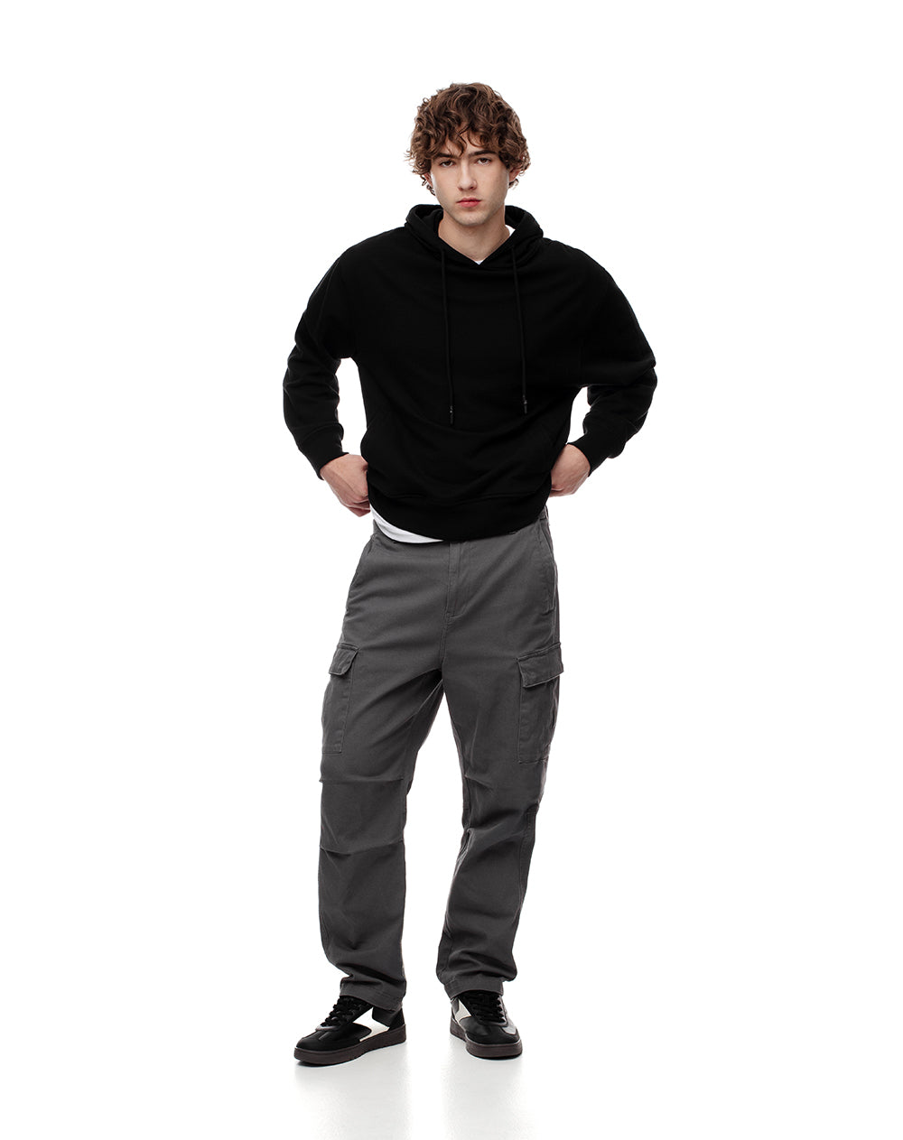 Cargo regular fit tiro medio gris
