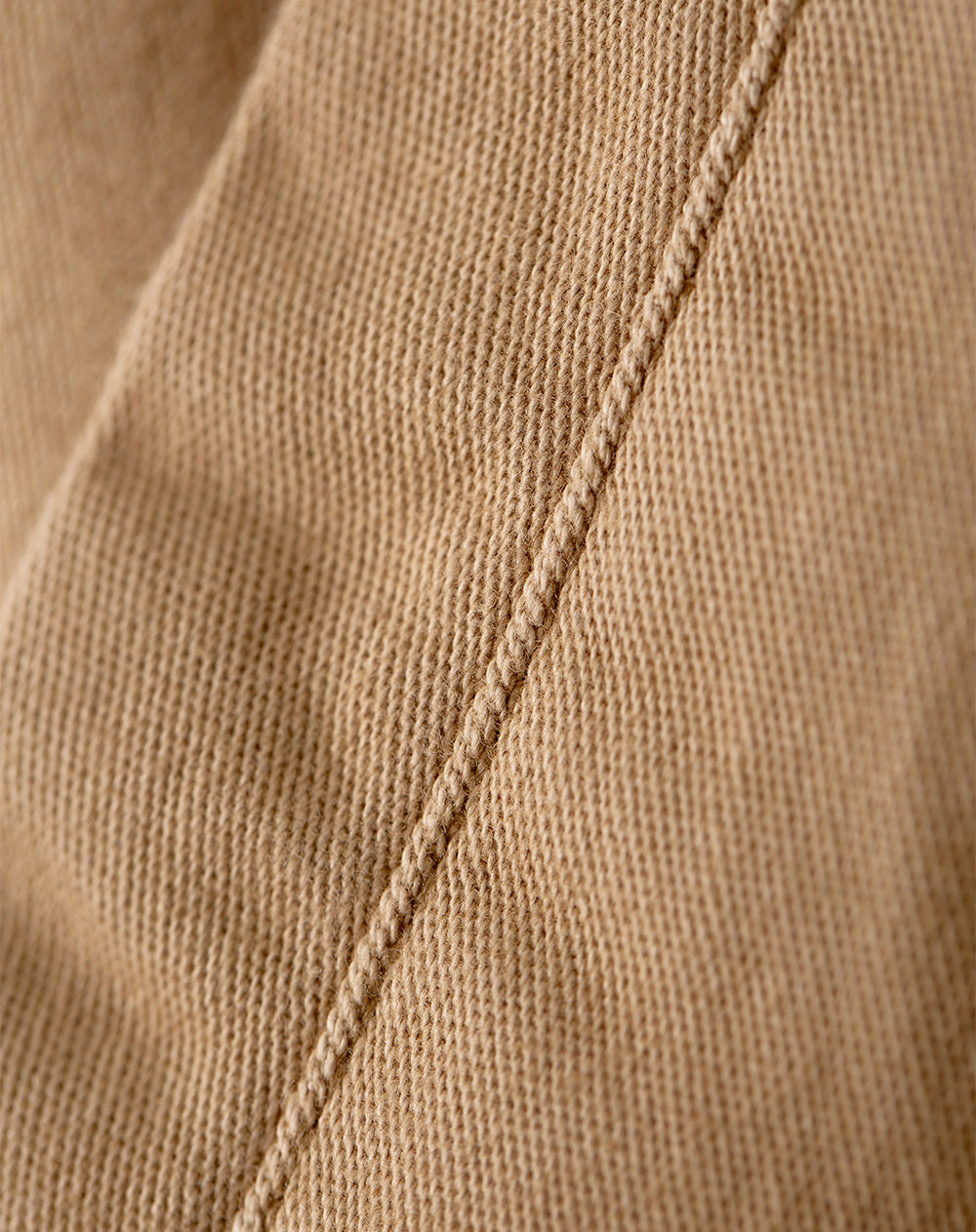Pantalón regular fit tiro medio habano