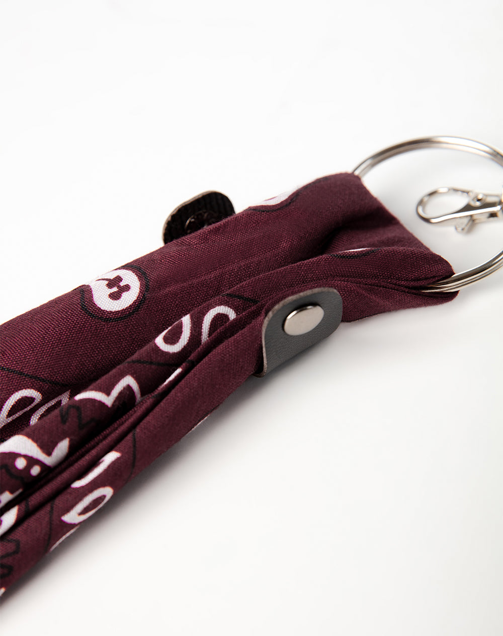 Charms pañoleta vinotinto