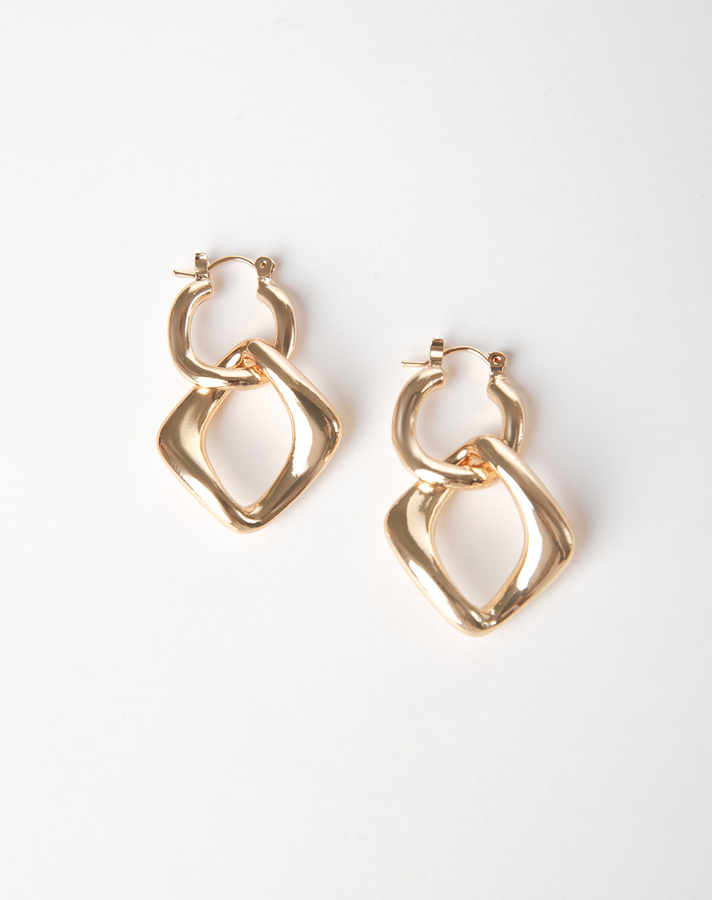 Aretes dorados