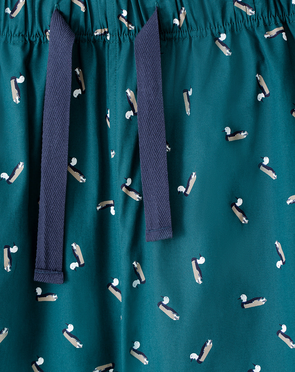Bermuda regular fit verde estampada