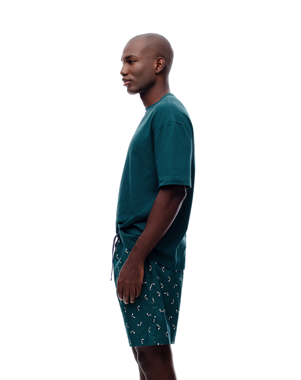 Bermuda regular fit verde estampada