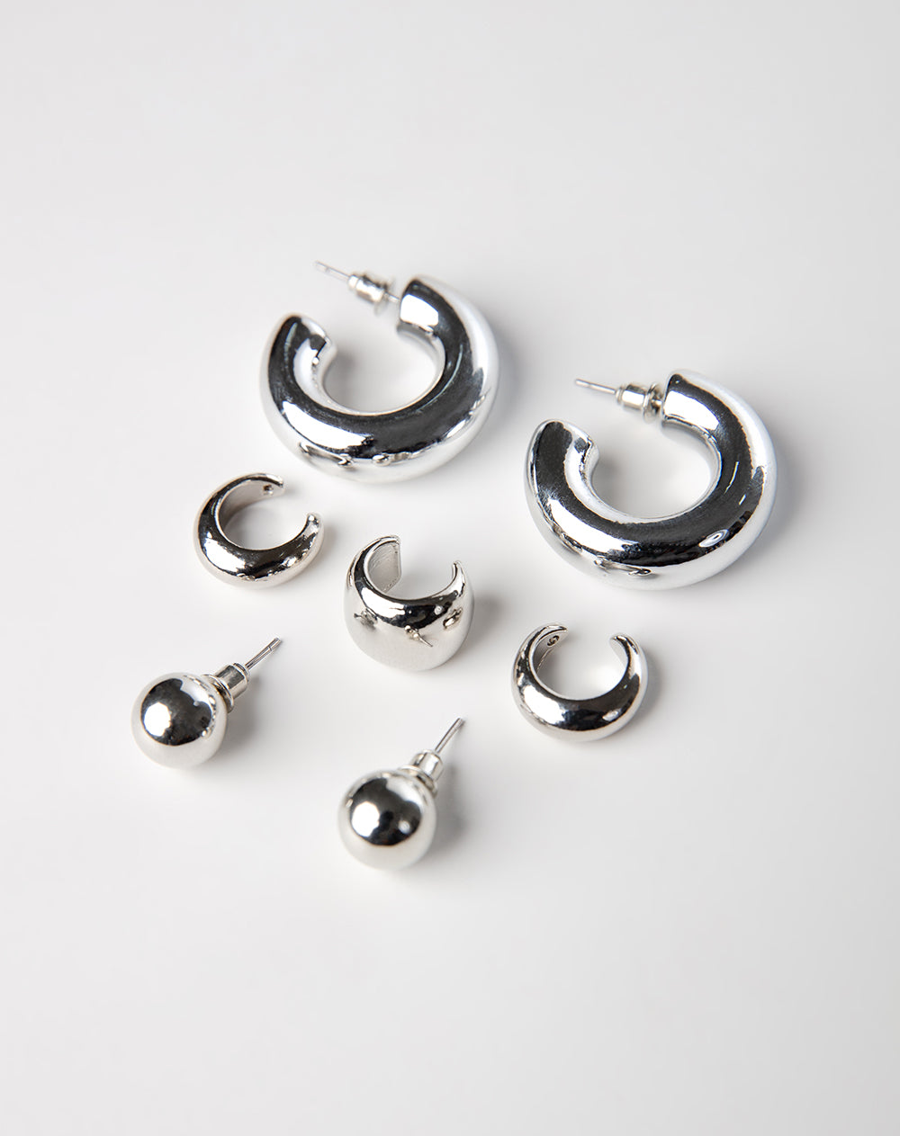 Aretes plateados
