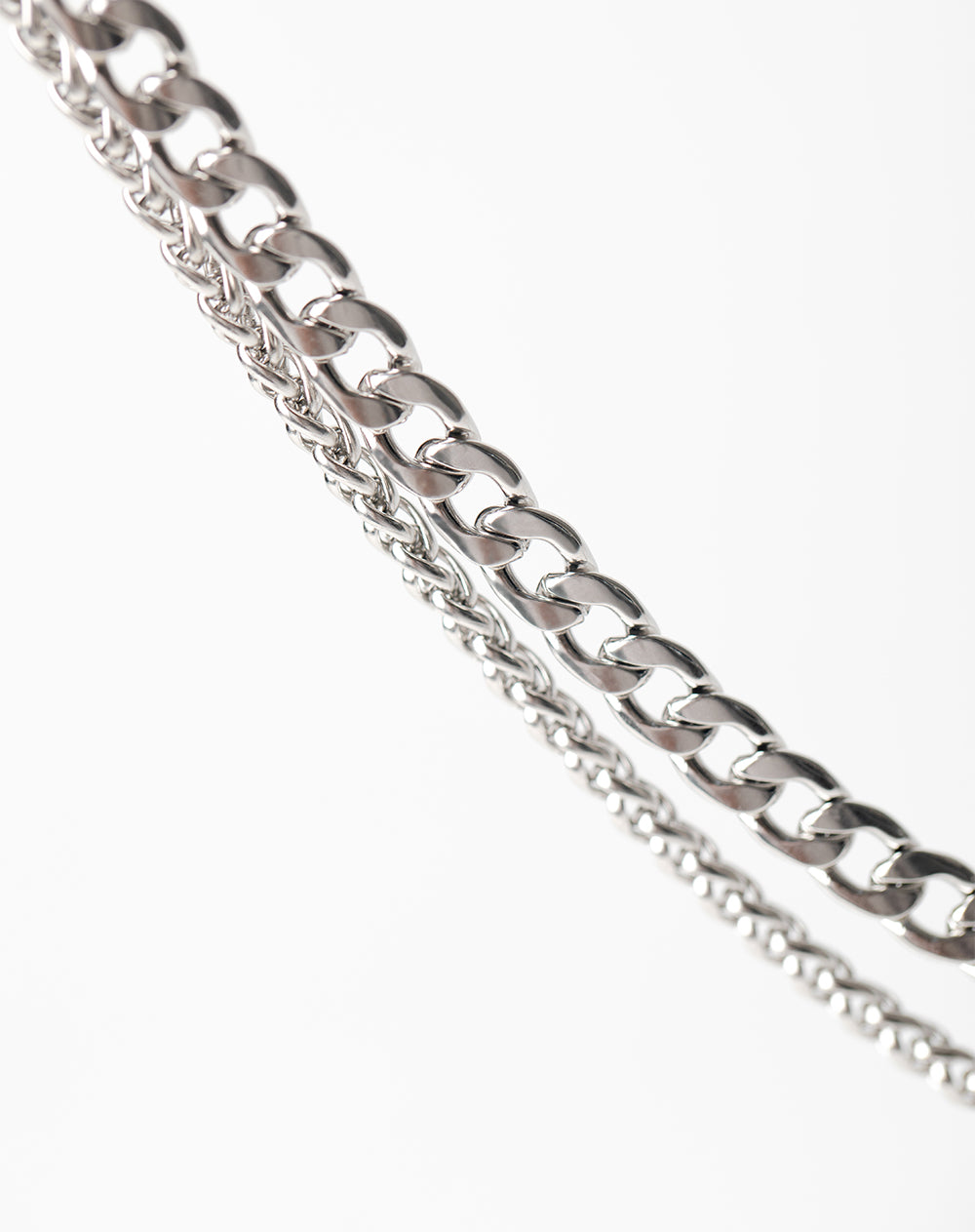 Collar plateado