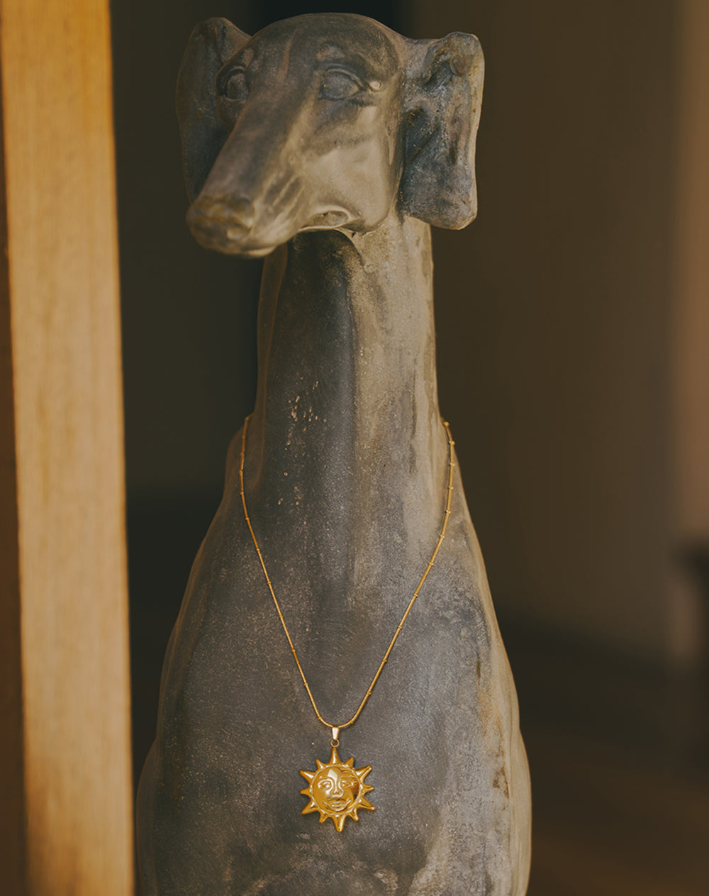 Collar dorado