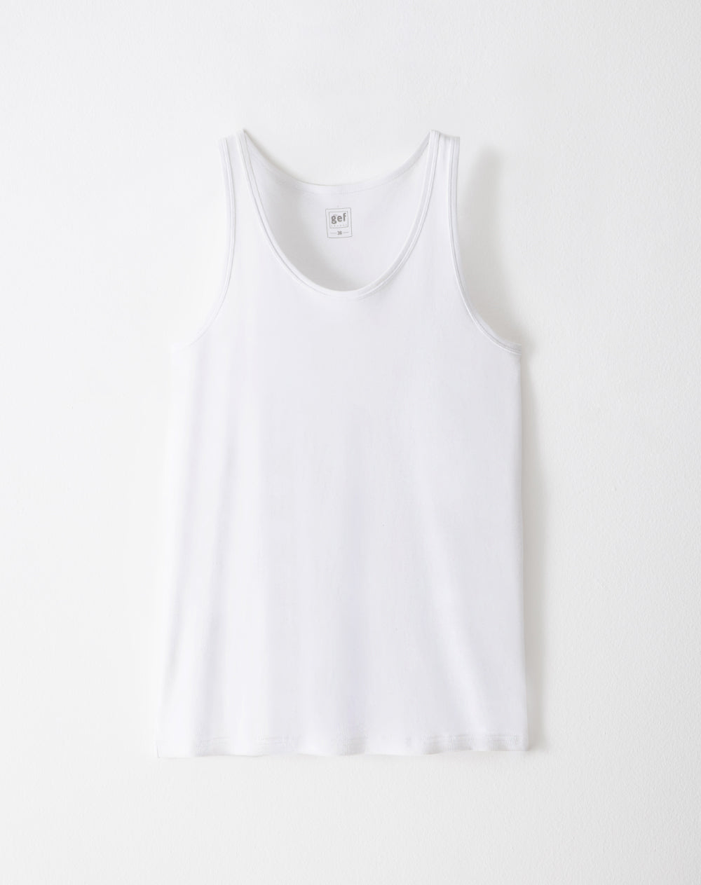 Camiseta slim fit blanca