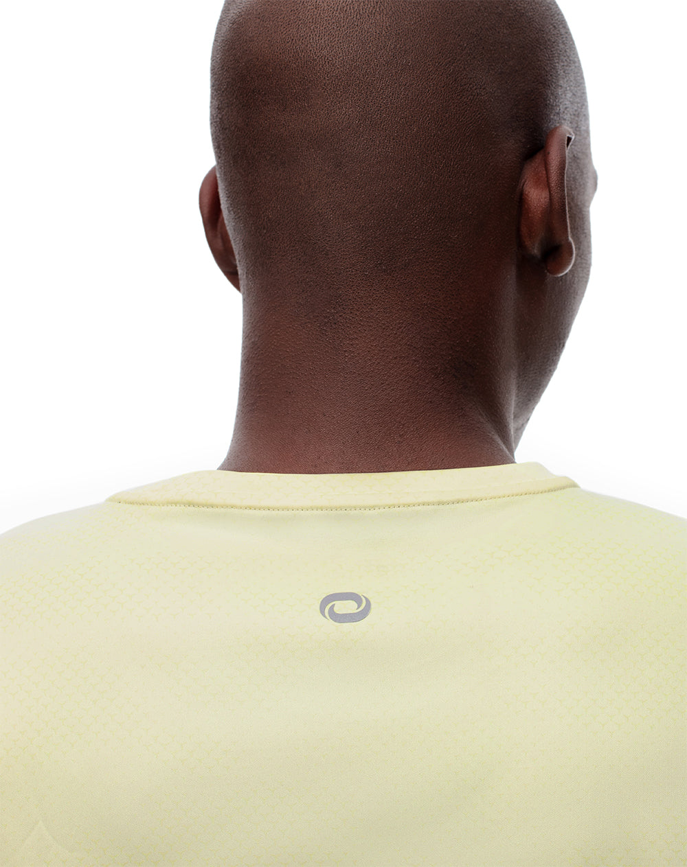 Camiseta slim fit manga corta amarillo estampado