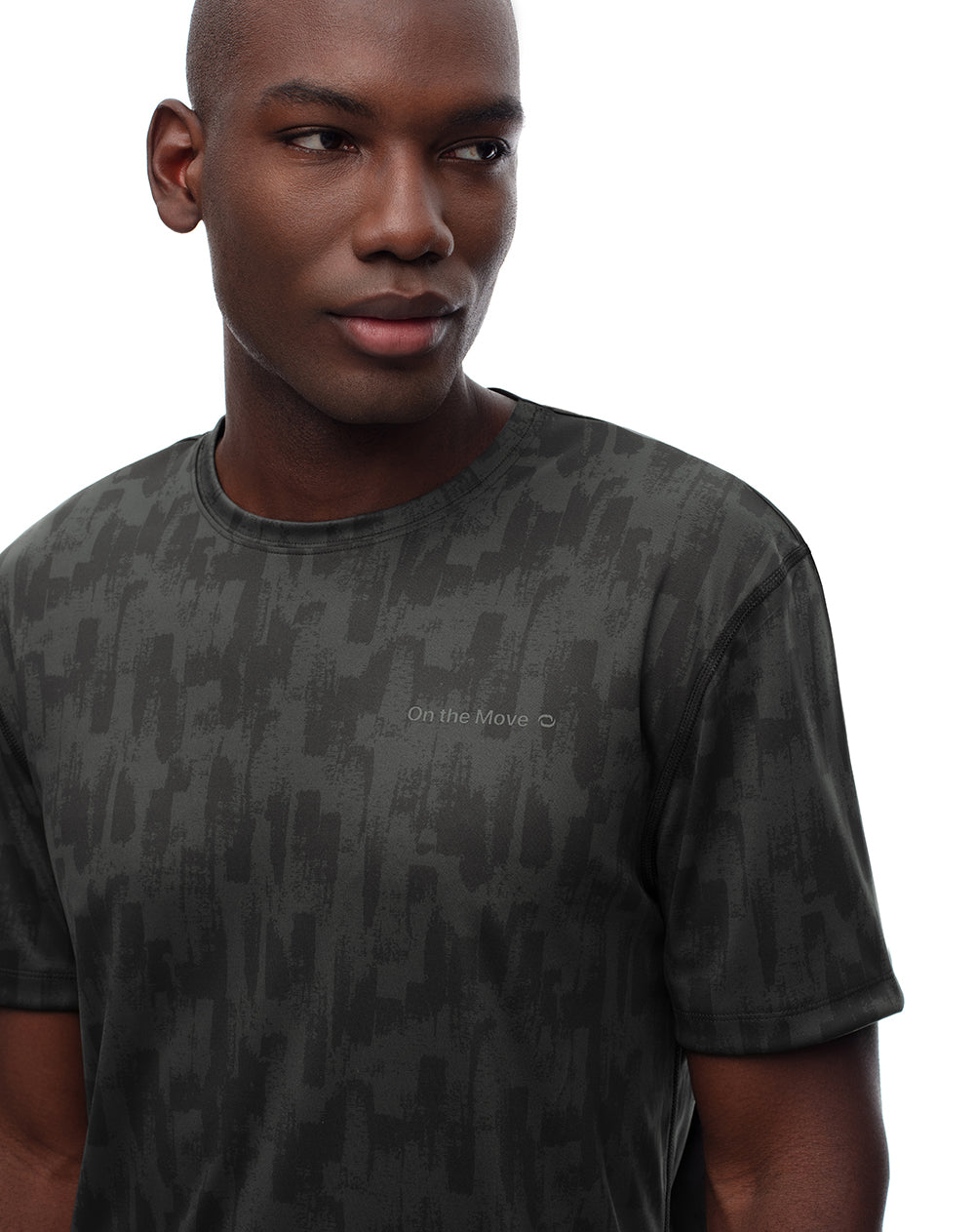 Camiseta deportiva control humedad estampada hombre