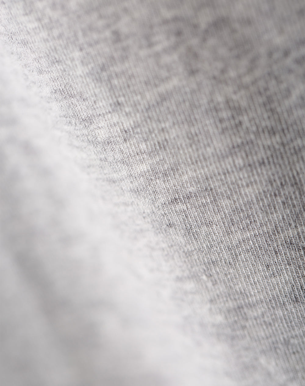 Camiseta slim fit manga larga gris jaspeada
