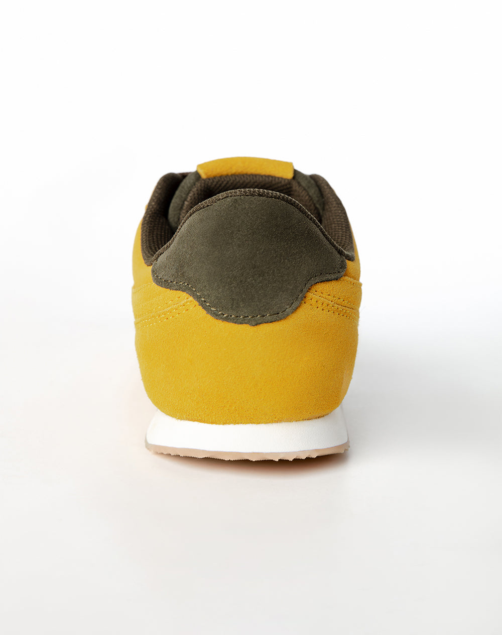 Tenis amarillo