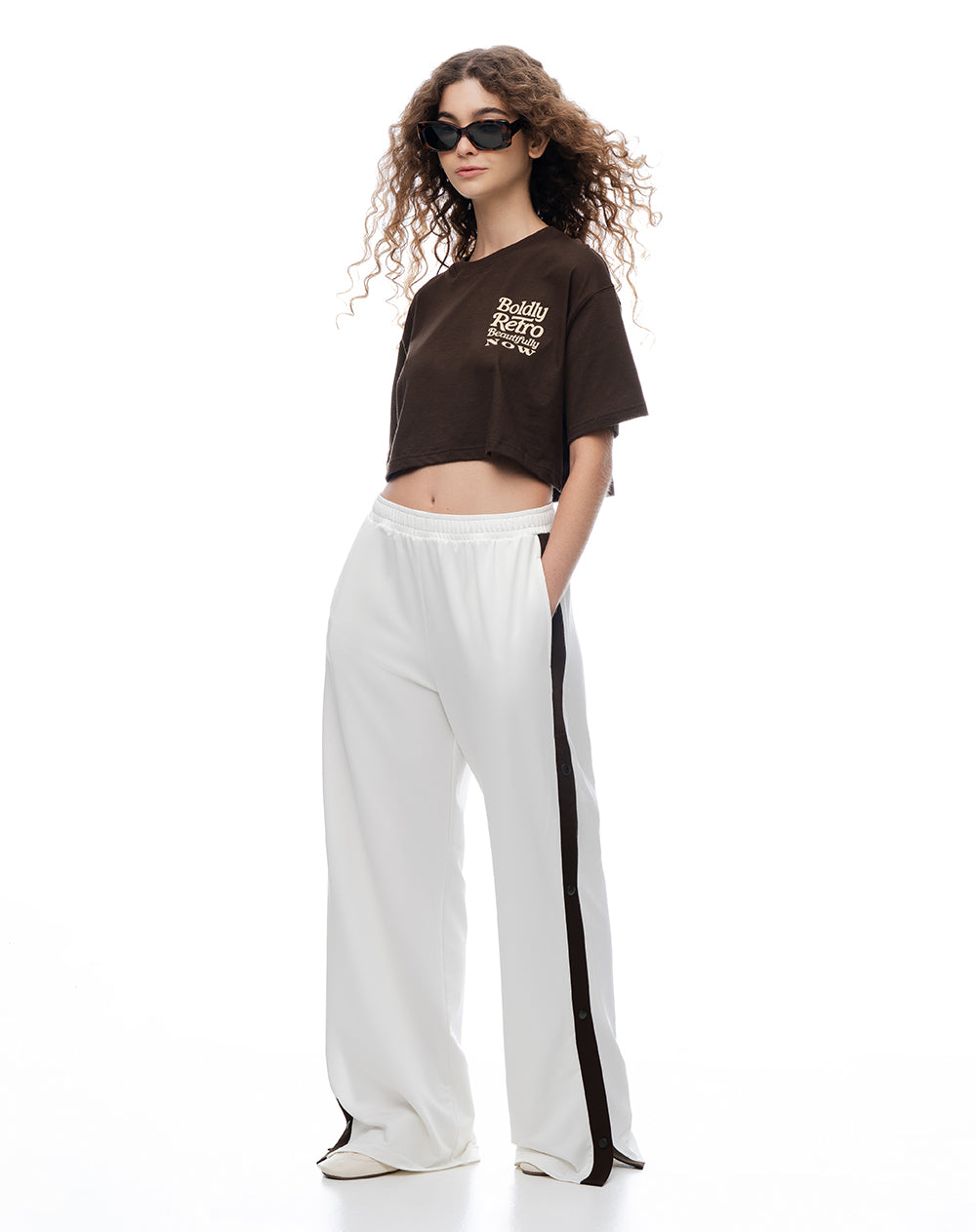 Pantalón relaxed tiro alto crudo mujer