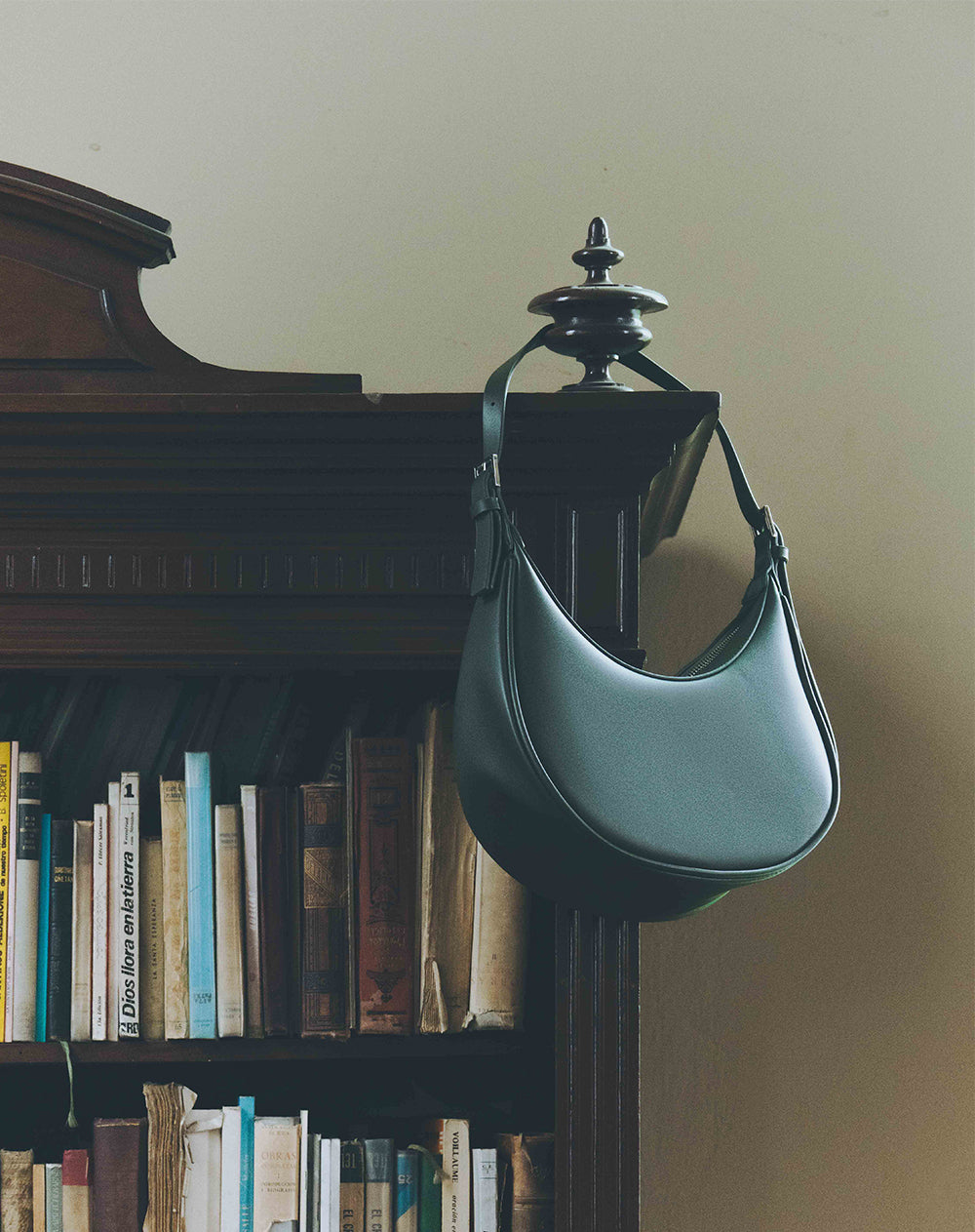 Bolso tipo baguette negro mujer