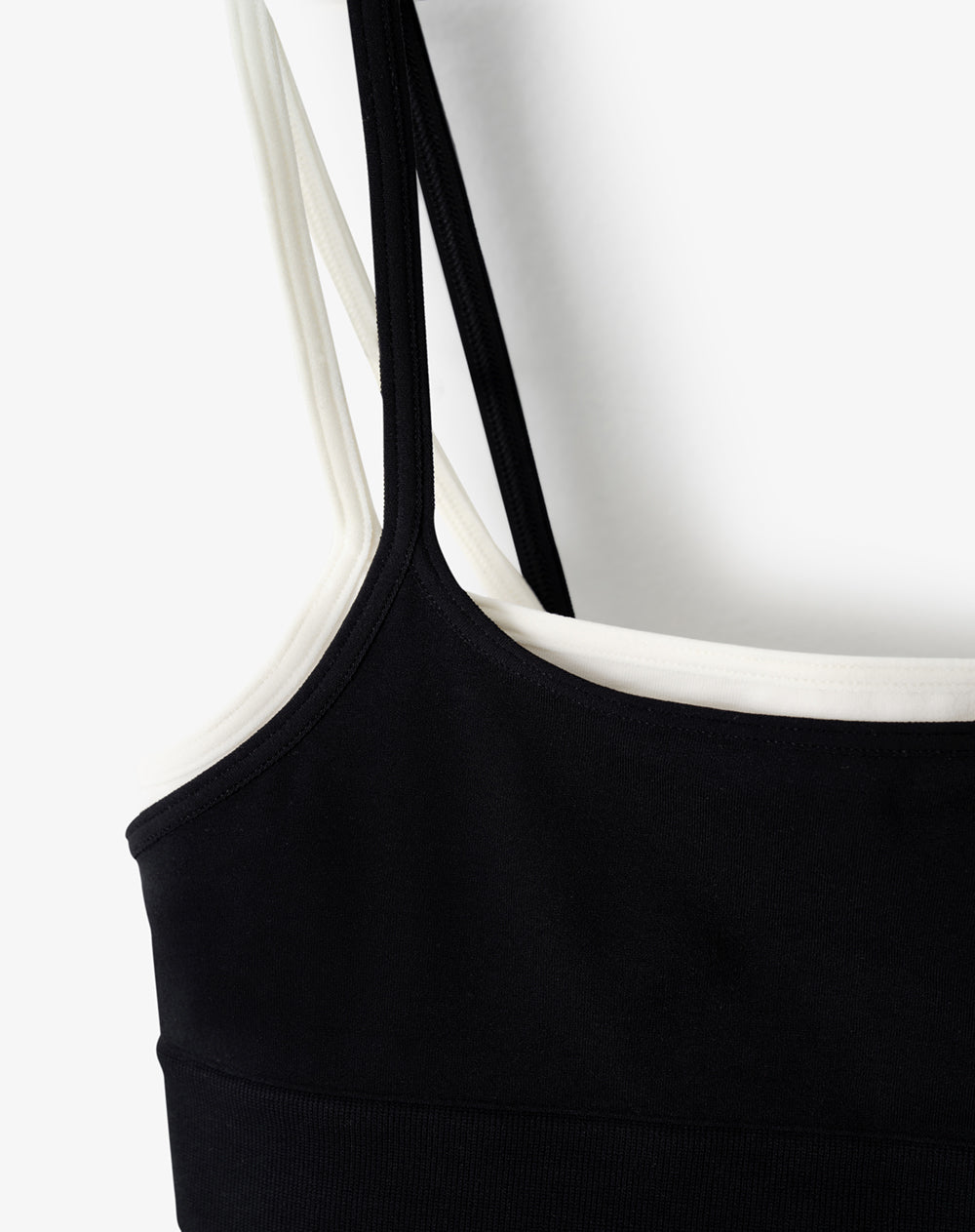 Top deportivo soporte medio negro mujer