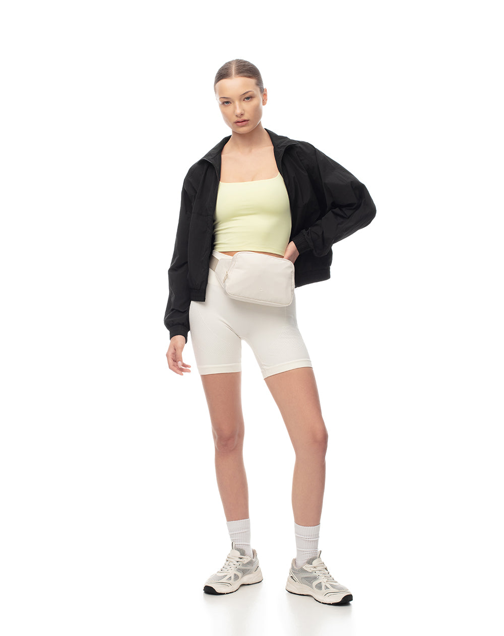 Camiseta crop deportiva secado rápido amarilla mujer