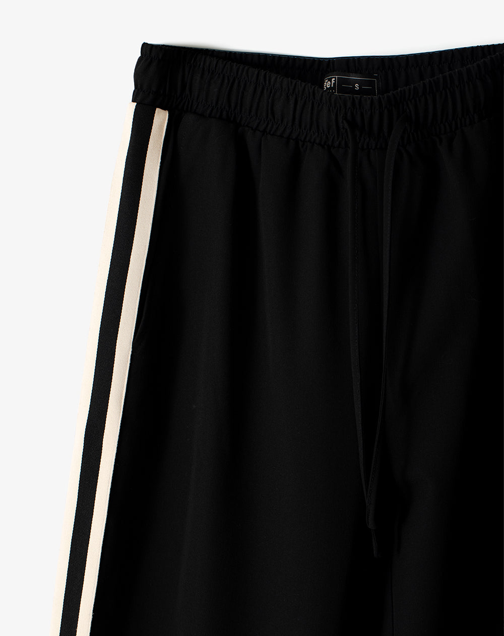 Pantalón relaxed fit tiro medio negro