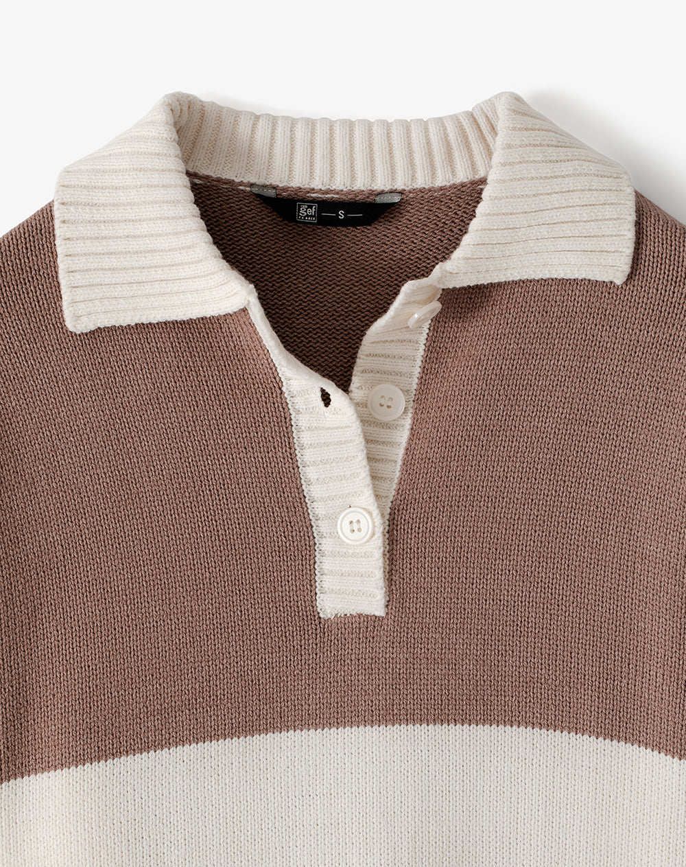 Buzo regular fit cafe bloques