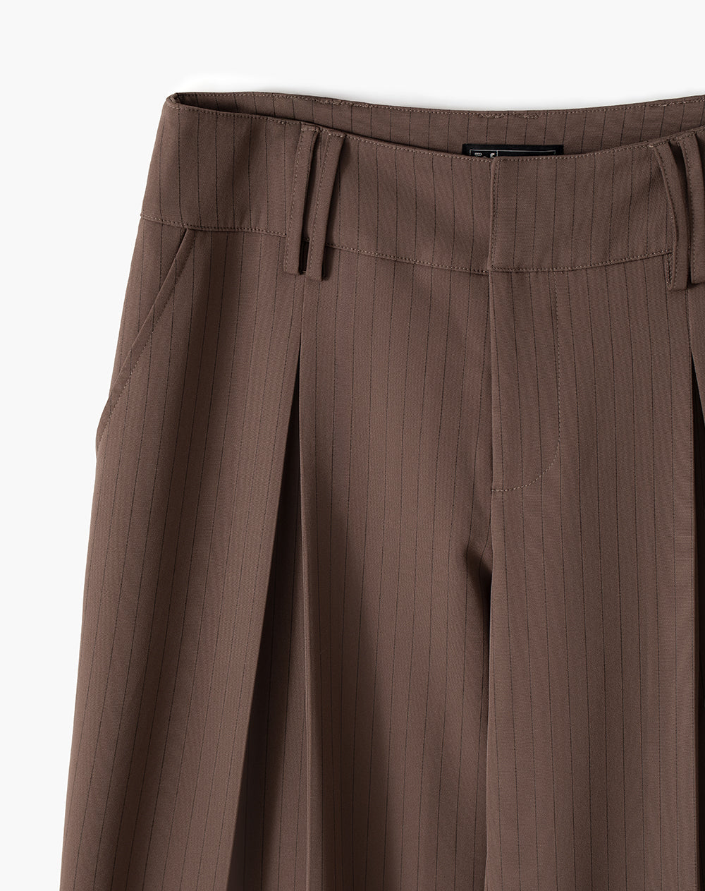 Pantalón regular fit tiro bajo cafe rayas