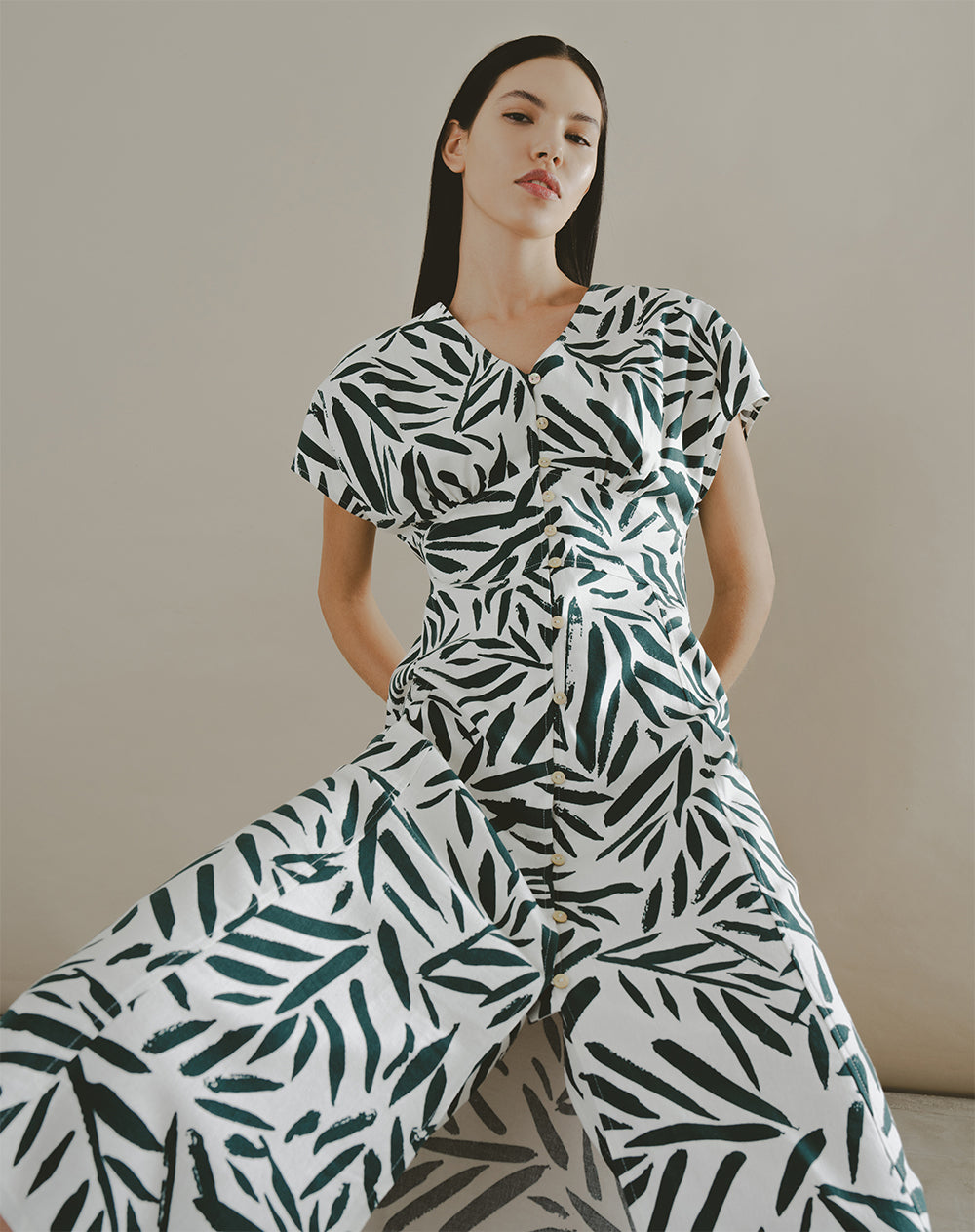 Vestido medio verde estampado