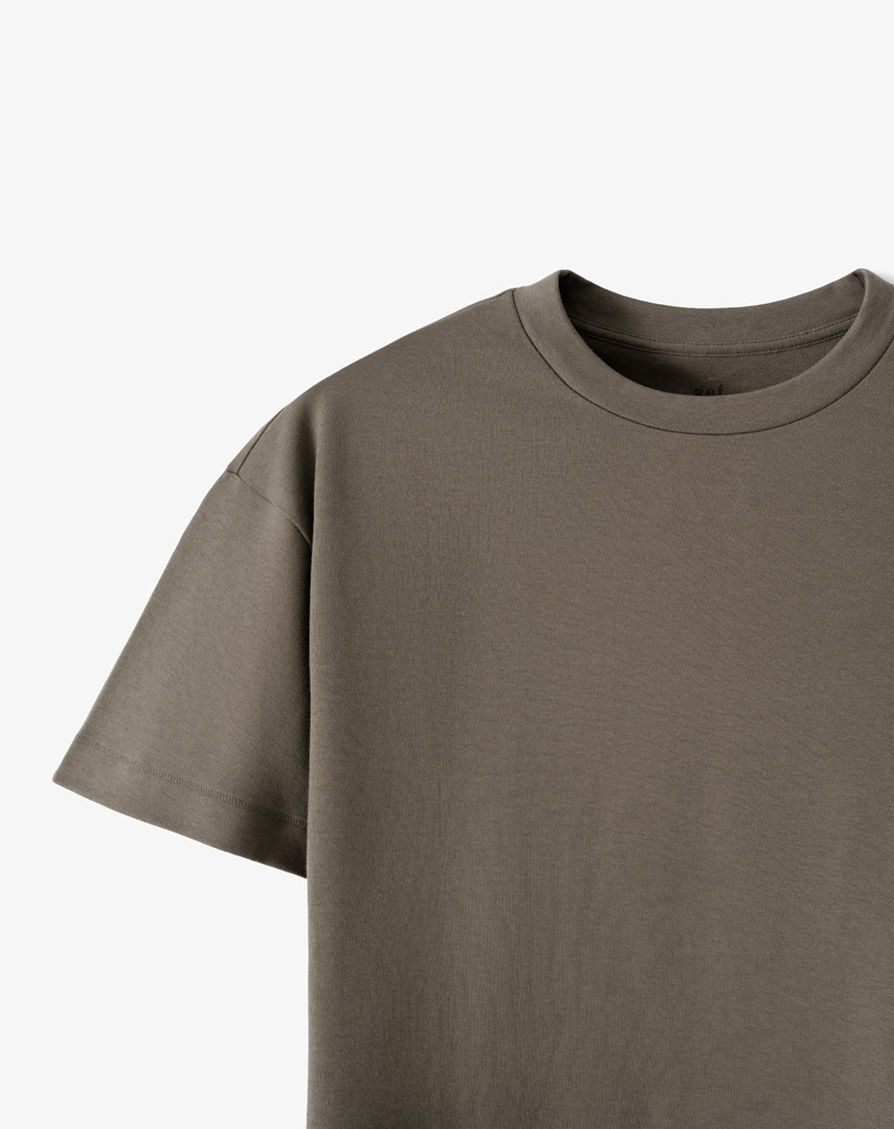 Camiseta manga corta regular café hombre