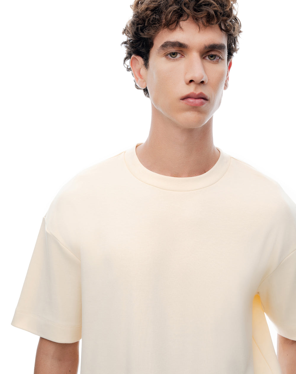 Camiseta manga corta regular crema hombre
