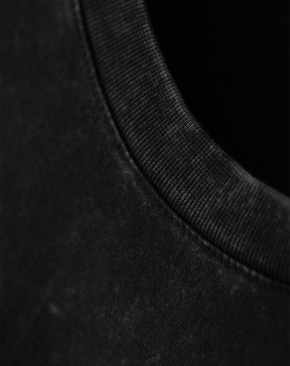 Camiseta relaxed fit manga corta negra