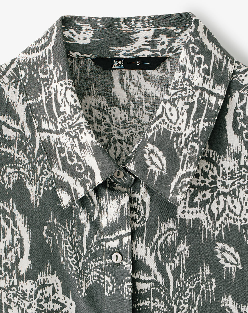 Camisa manga larga holgada estampada mujer