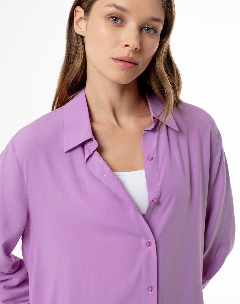 Camisa loose fit manga larga violeta
