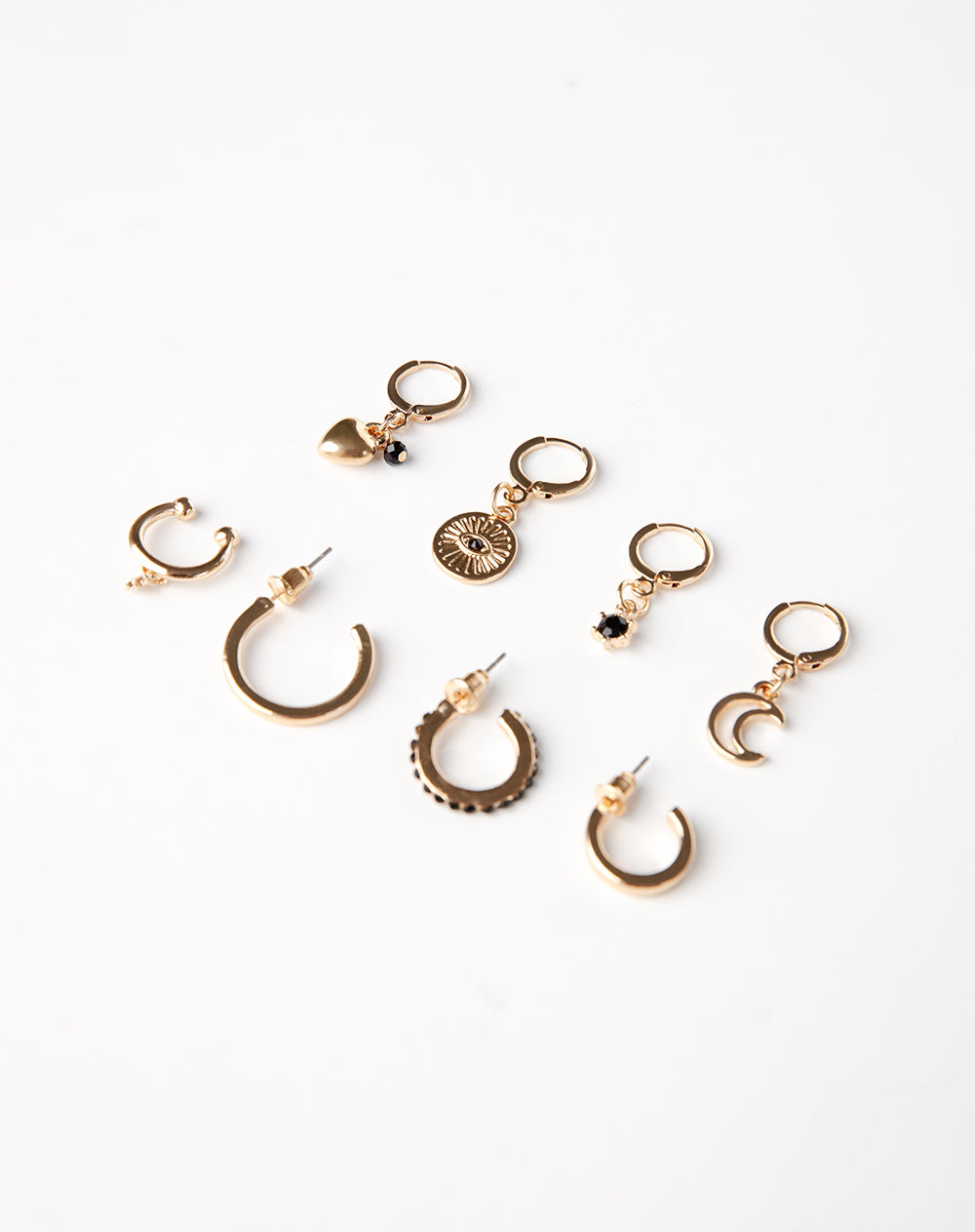 Pack 8 Aretes dorados surtidos