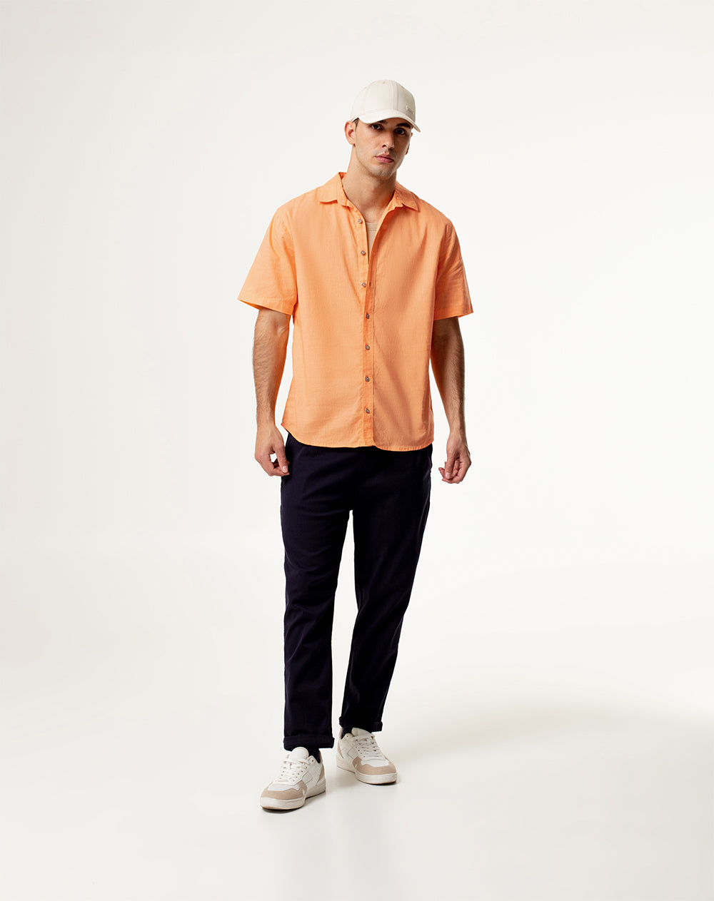 Camisa regular fit manga corta naranja