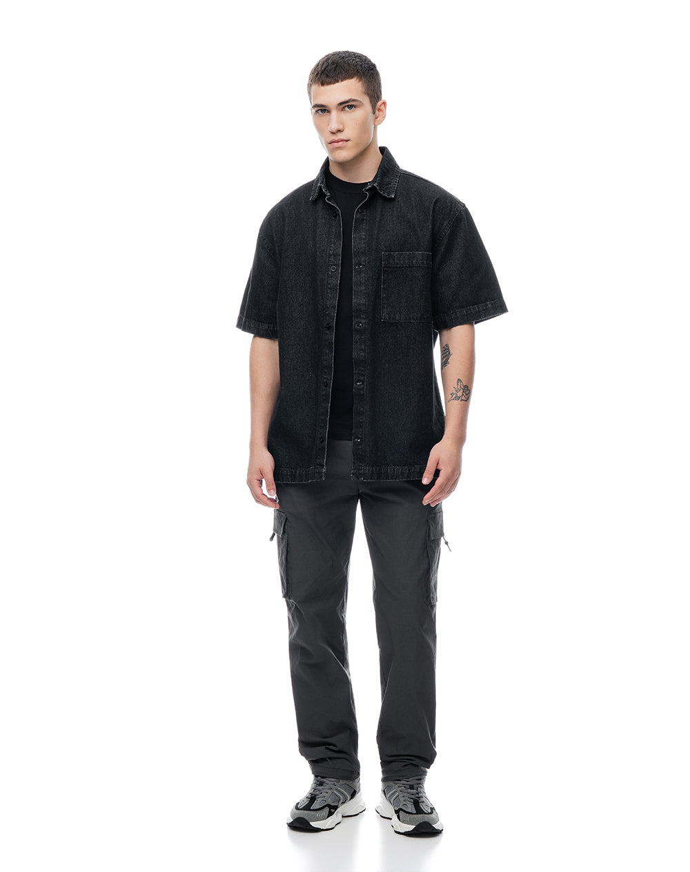 Pantalón cargo regular liviano gris hombre