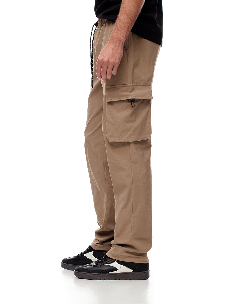 Cargo regular fit tiro medio habano
