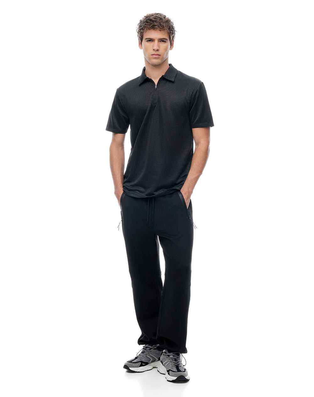 Polo regular negra hombre