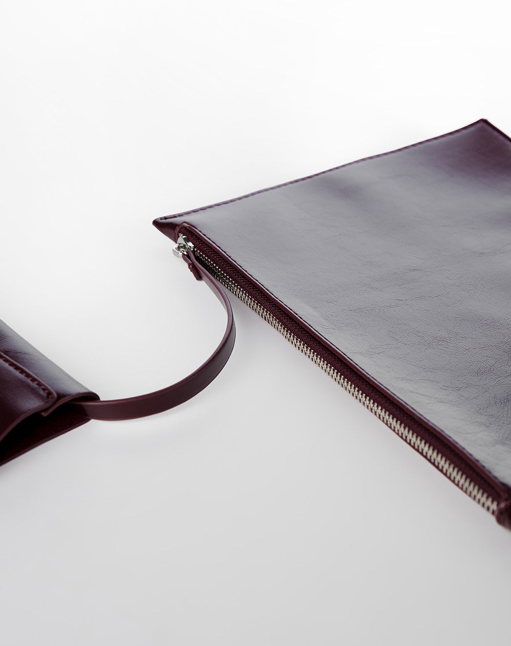 Maxi bolso shopper efecto charol vino tinto mujer