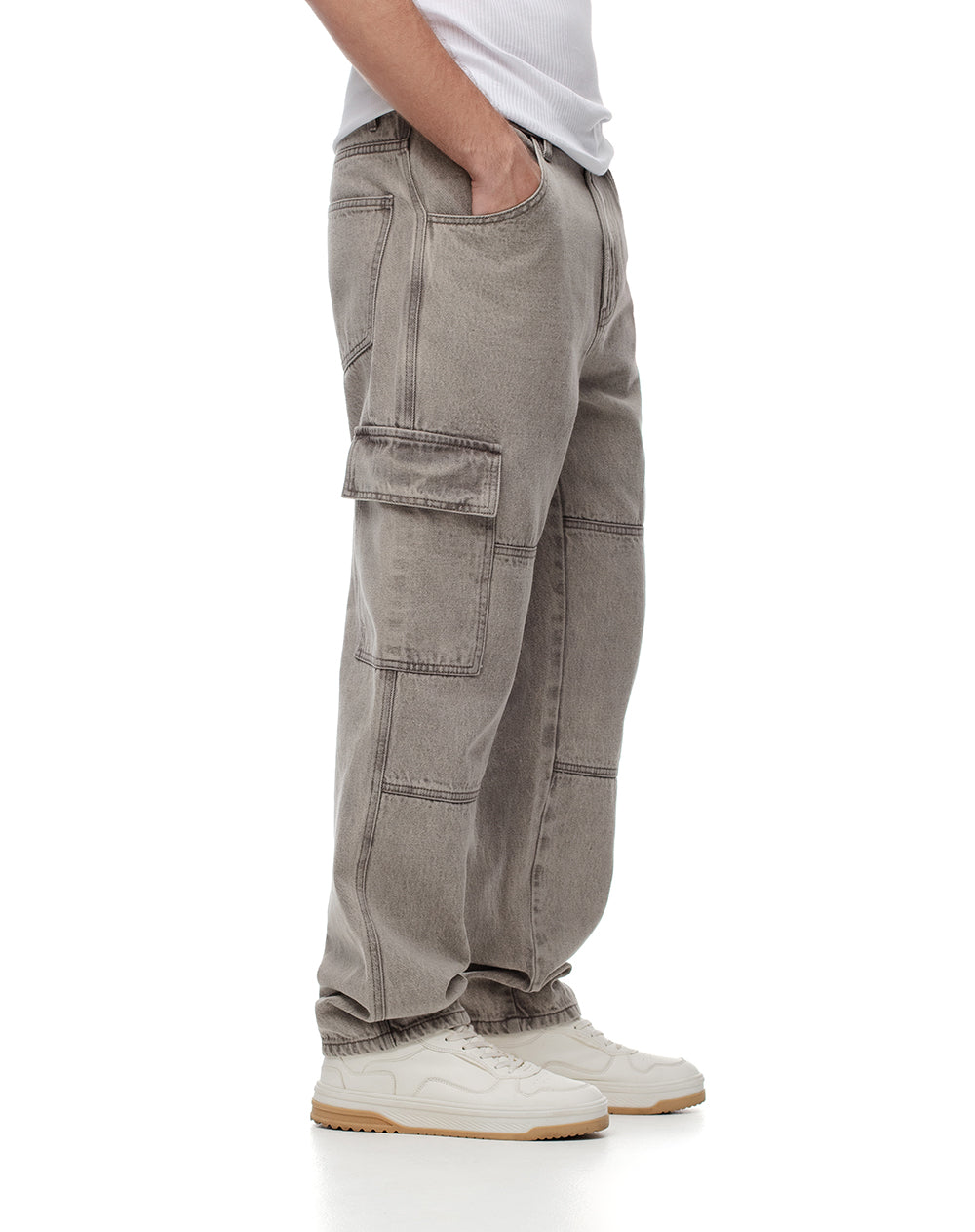 Jean regular fit tiro medio denim gris