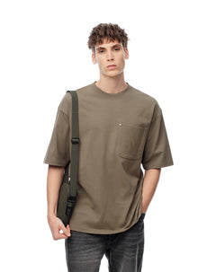 Camiseta regular fit manga corta café