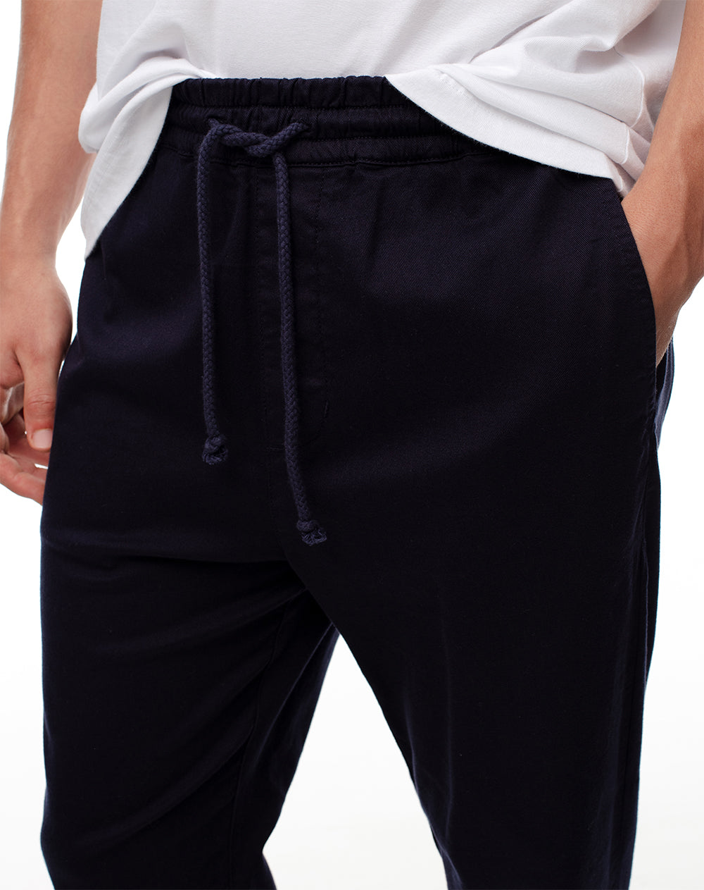 Pantalón regular fit tiro medio en drill azul