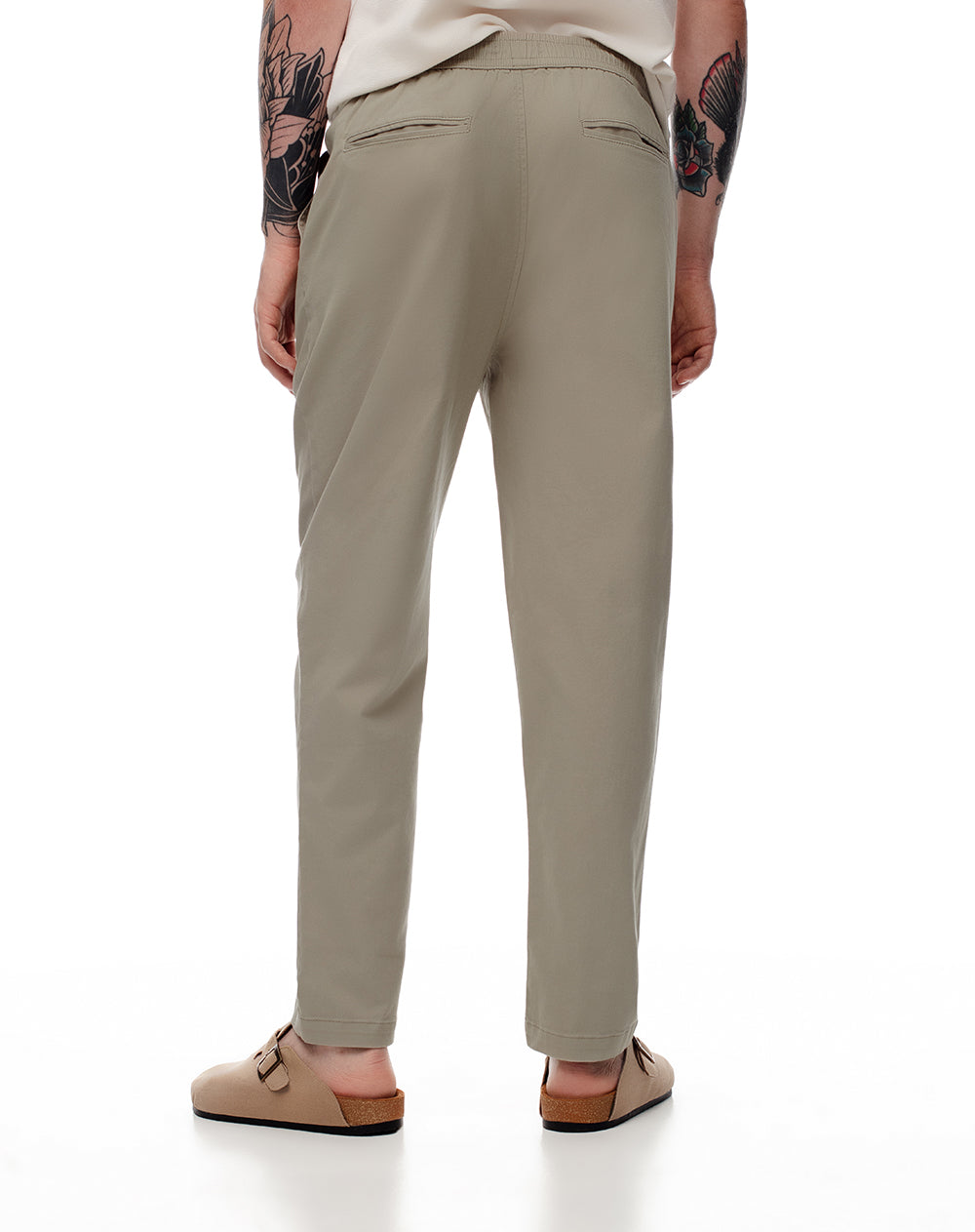 Pantalón regular fit tiro medio en drill taupe
