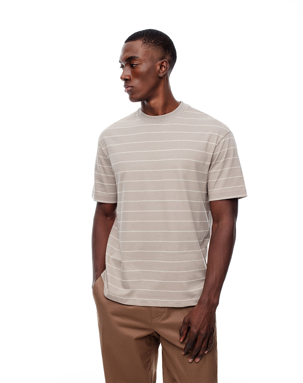 Camiseta regular fit manga corta cafe rayas