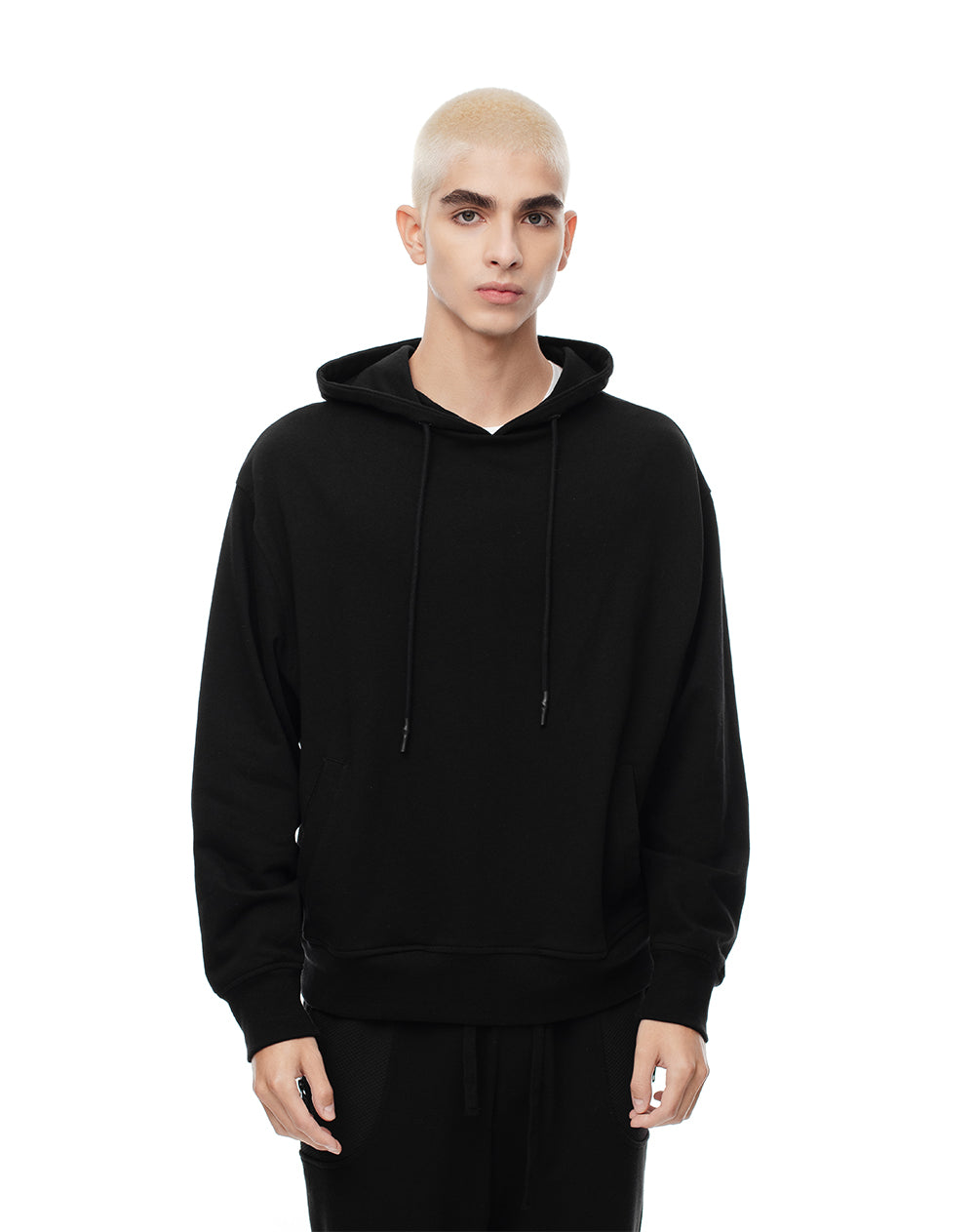 Buzo relaxed fit negro