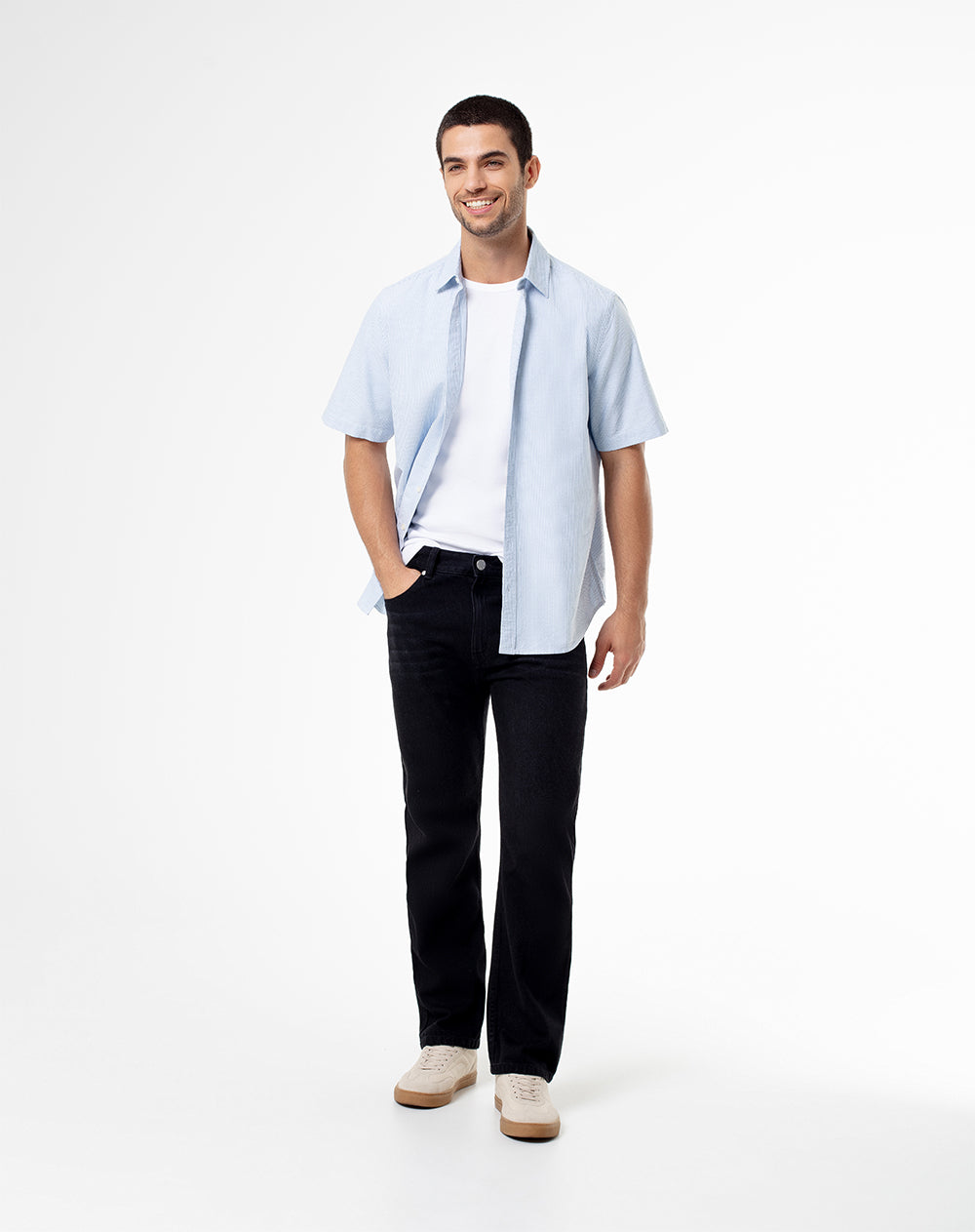 Camisa regular fit manga corta azul con rayas