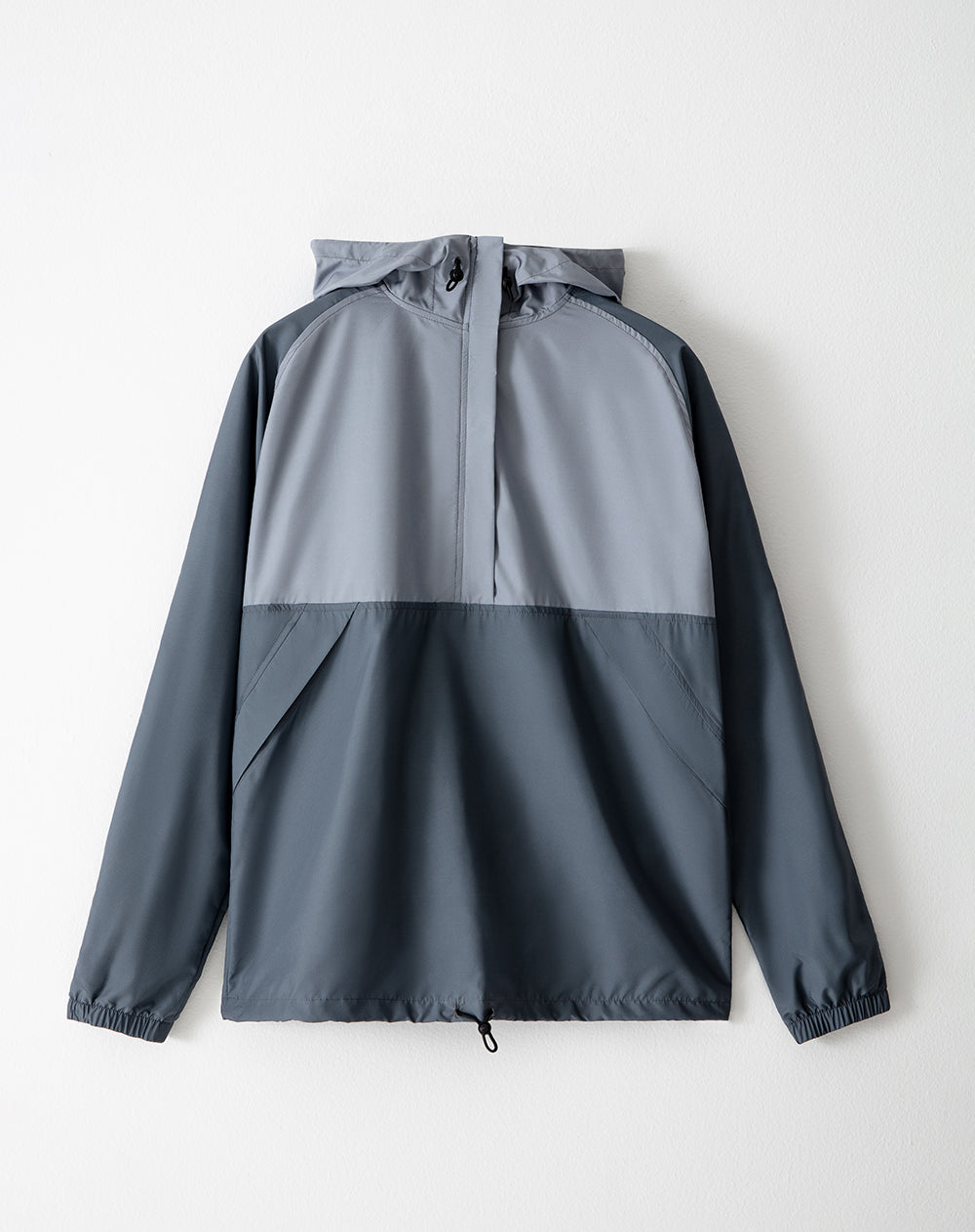 Chaqueta regular fit con capucha gris bloques