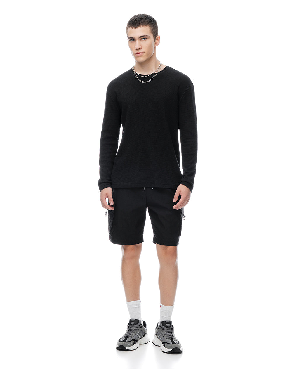 Bermuda cargo regular negra hombre