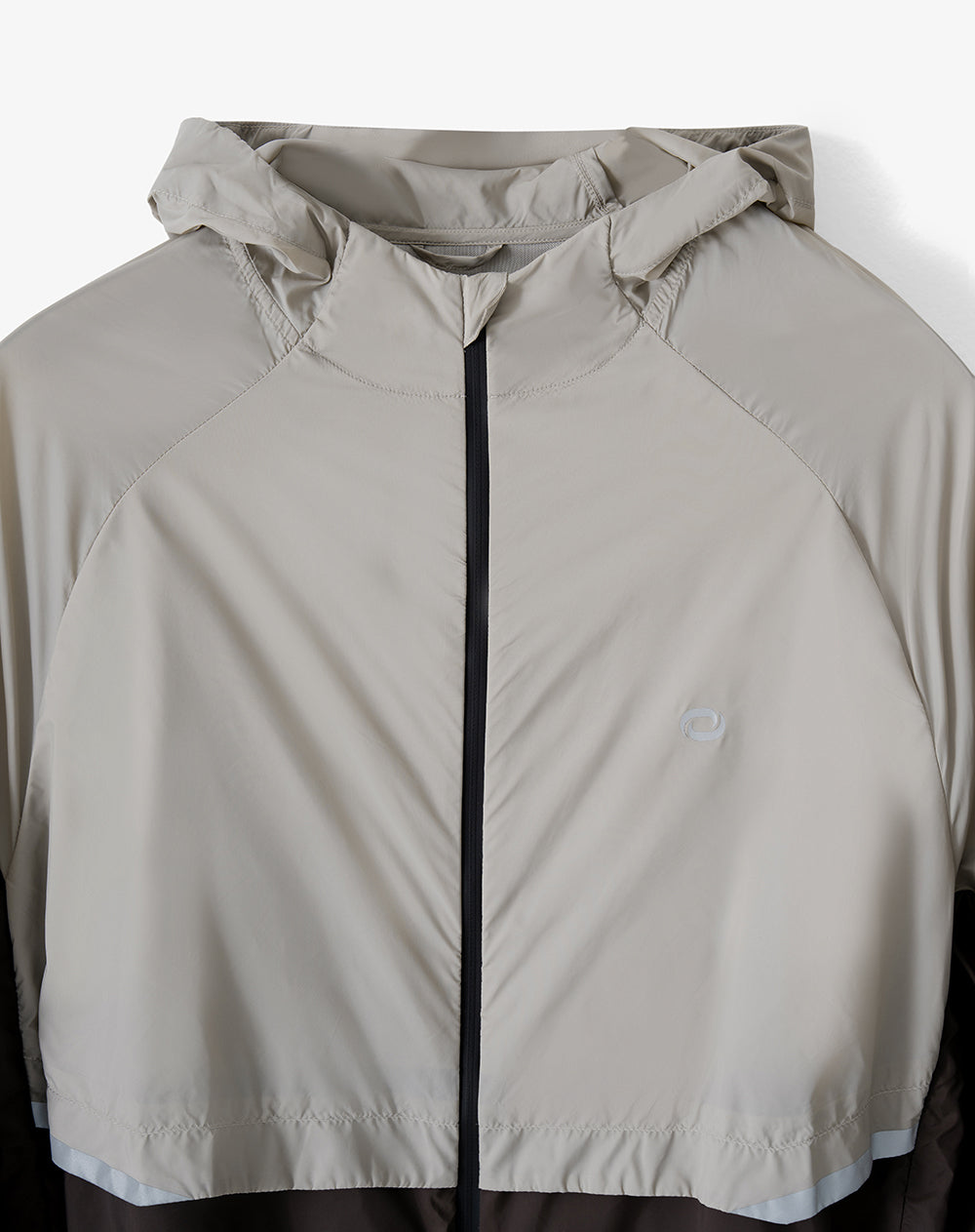 Chaqueta regular con capucha taupe bloques hombre